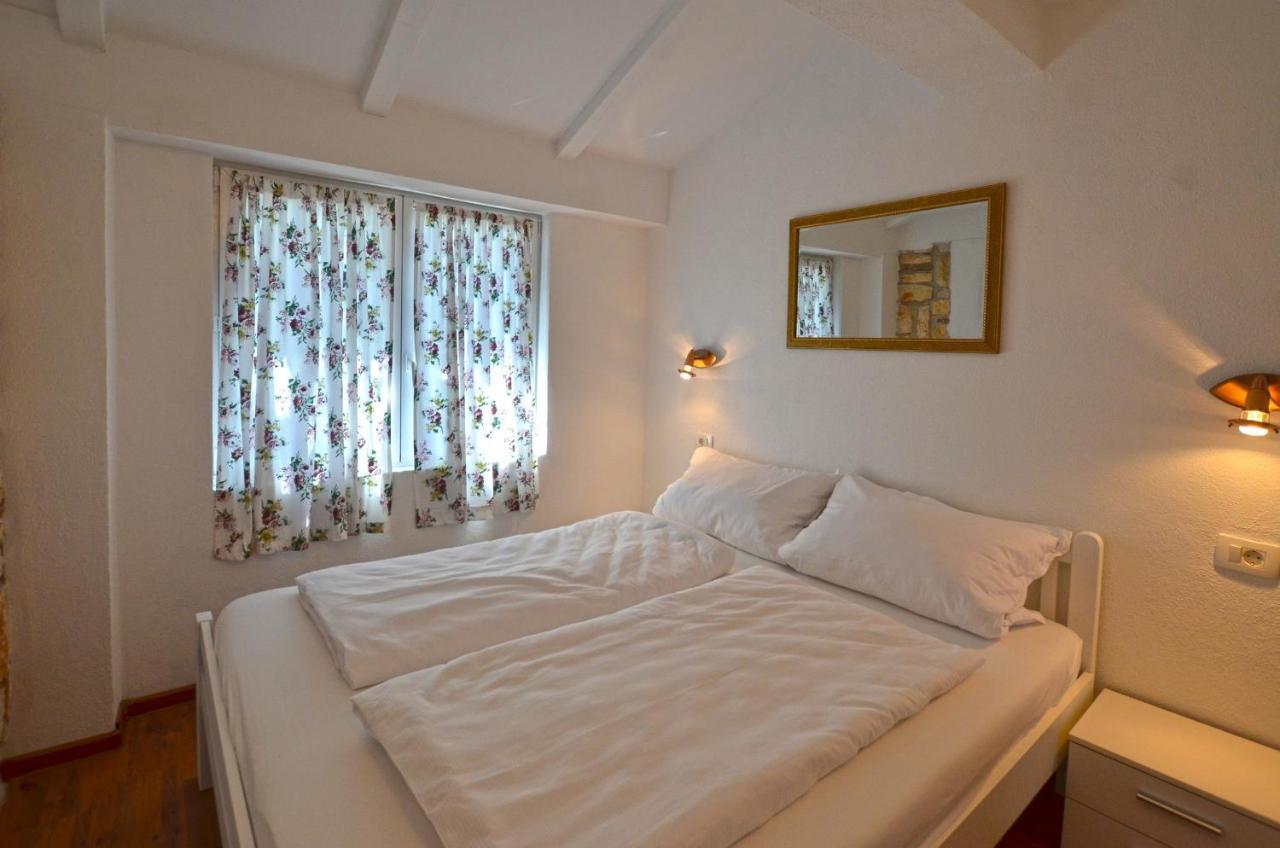 Bavica Apartments โรวีน ภายนอก รูปภาพ