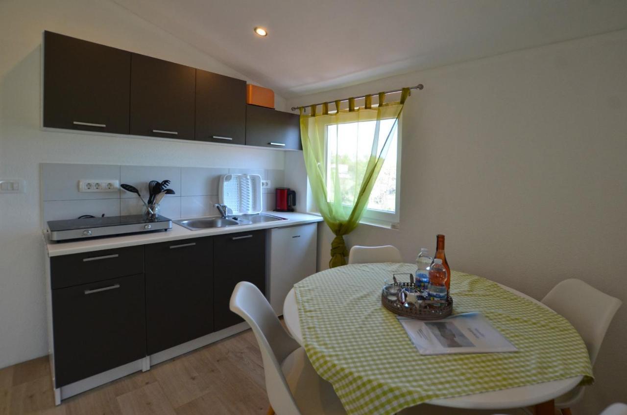 Bavica Apartments โรวีน ภายนอก รูปภาพ